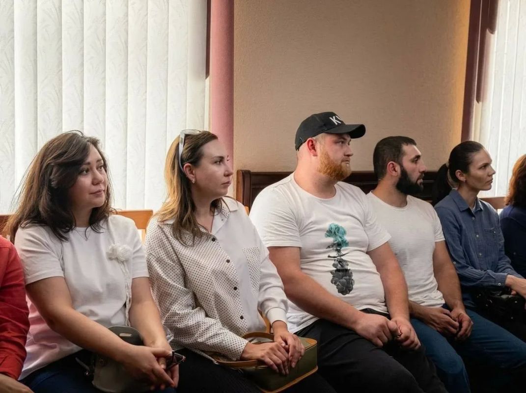 Ветераны СВО и члены их семей встретились с кадровой службой Карачевского пивзавода Ветераны СВО и члены их семей встретились с кадровой службой Карачевского пивзавода