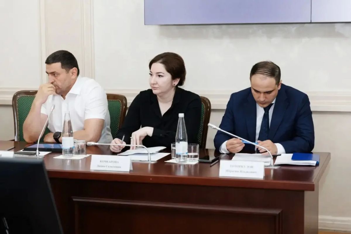 Под председательством Премьер-министра КЧР Мурата Аргунова прошло заседание Правительства региона, на котором рассмотрели более 20 вопросов Под председательством Премьер-министра КЧР Мурата Аргунова прошло заседание Правительства региона, на котором рассмотрели более 20 вопросов