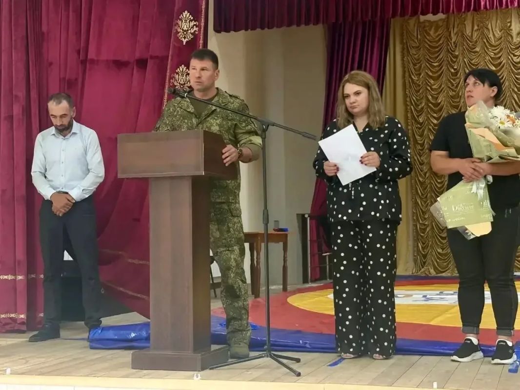 В станице Сторожевой прошел турнир по вольной борьбе, посвященный памяти участника специальной военной операции Николая Важинского, погибшего при исполнении воинского долга В станице Сторожевой прошел турнир по вольной борьбе, посвященный памяти участника специальной военной операции Николая Важинского, погибшего при исполнении воинского долга