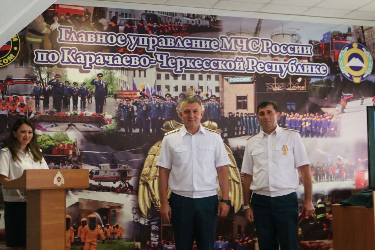 По традиции состоялось награждение и поощрение достойных сотрудников, ветеранов службы По традиции состоялось награждение и поощрение достойных сотрудников, ветеранов службы