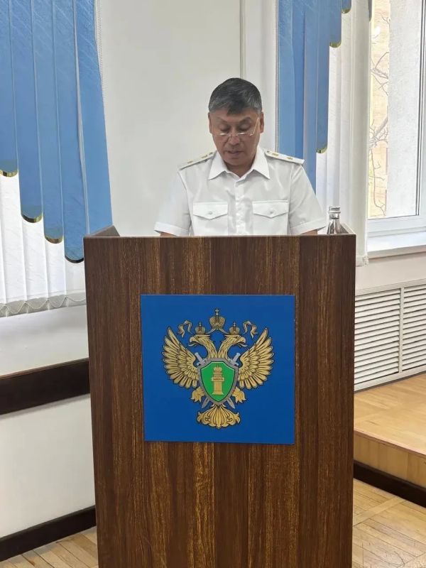 На заседании коллегии в прокуратуре Карачаево-Черкесской Республики подведены итоги работы надзорного ведомства за первое полугодие 2026 года На заседании коллегии в прокуратуре Карачаево-Черкесской Республики подведены итоги работы надзорного ведомства за первое полугодие 2026 года