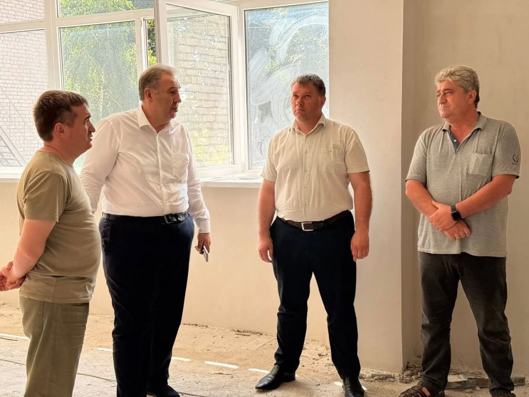 В поселке Кавказском Прикубанского района продолжается капитальный ремонт детского сада «Улыбка» В поселке Кавказском Прикубанского района продолжается капитальный ремонт детского сада «Улыбка»