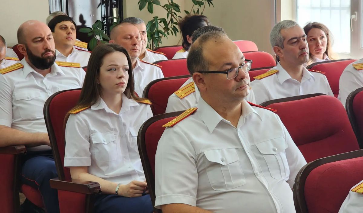 В следственном управлении СК России по Карачаево-Черкесской Республике состоялось торжественное мероприятие, посвященное профессиональному празднику В следственном управлении СК России по Карачаево-Черкесской Республике состоялось торжественное мероприятие, посвященное профессиональному празднику