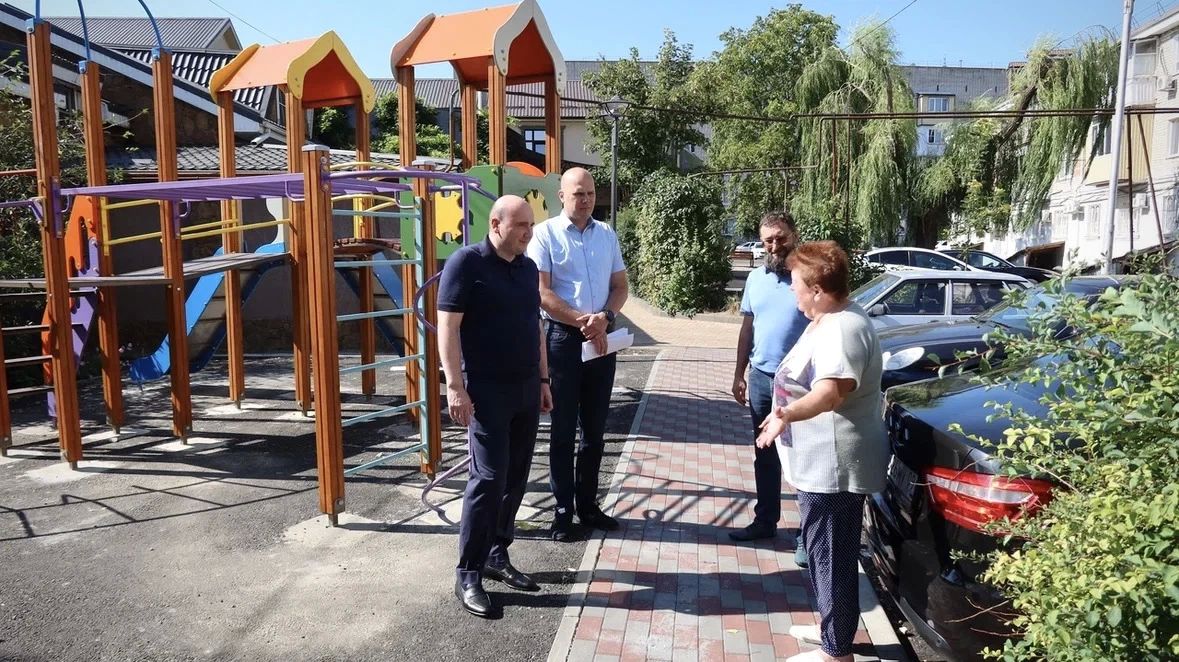 Благоустроенные дворы – благоустроенный Черкесск Благоустроенные дворы – благоустроенный Черкесск