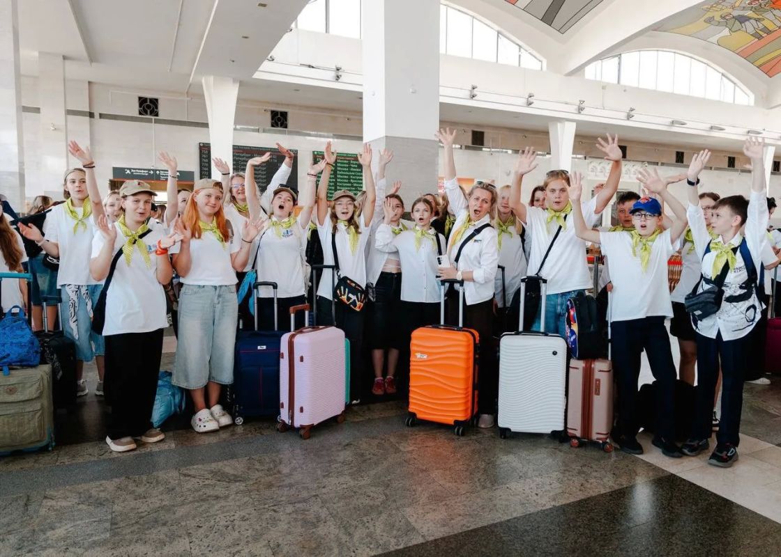 «Кольцо открытий»: школьники отправились в путешествие по Золотому кольцу «Кольцо открытий»: школьники отправились в путешествие по Золотому кольцу