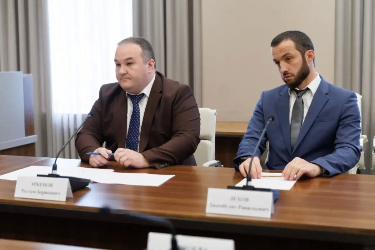 Рашид Темрезов: Сегодня в режиме ВКС под руководством Вице-премьера РФ Александра Новака состоялось совещание по ситуации на внутреннем рынке топлива с участием представителей Минэнерго России, Минсельхоза, ФАС, отраслевых... Рашид Темрезов: Сегодня в режиме ВКС под руководством Вице-премьера РФ Александра Новака состоялось совещание по ситуации на внутреннем рынке топлива с участием представителей Минэнерго России, Минсельхоза, ФАС, отраслевых...