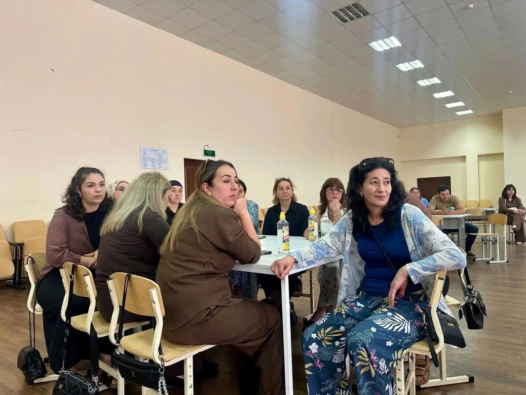 В КЧР общественные наблюдатели прошли обучение перед выборами в Госдуму В КЧР общественные наблюдатели прошли обучение перед выборами в Госдуму