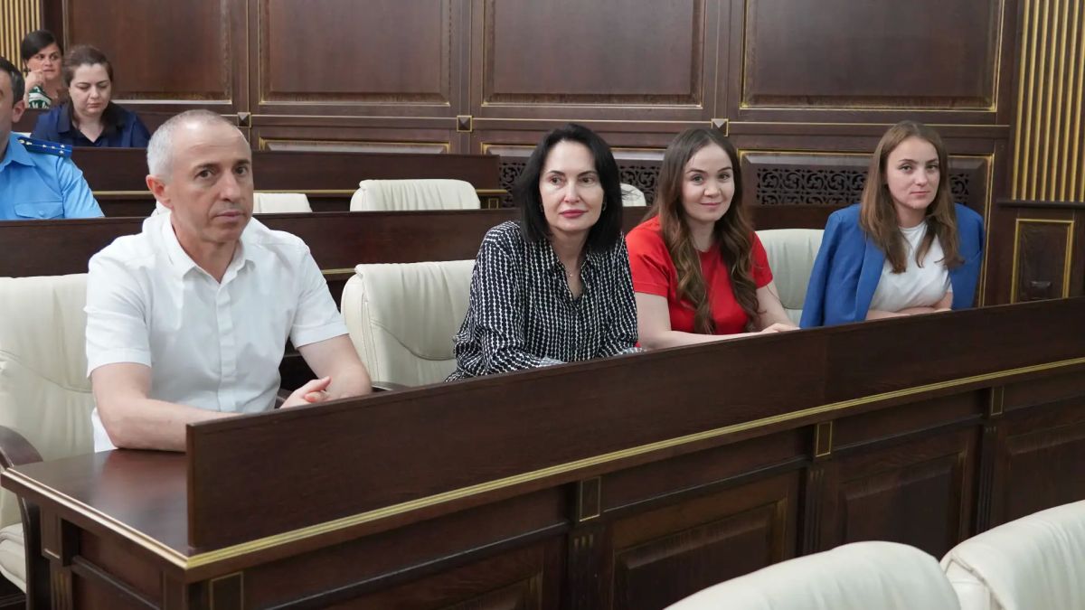 В Парламенте КЧР состоялась экстренная 26 сессия VII созыва В Парламенте КЧР состоялась экстренная 26 сессия VII созыва