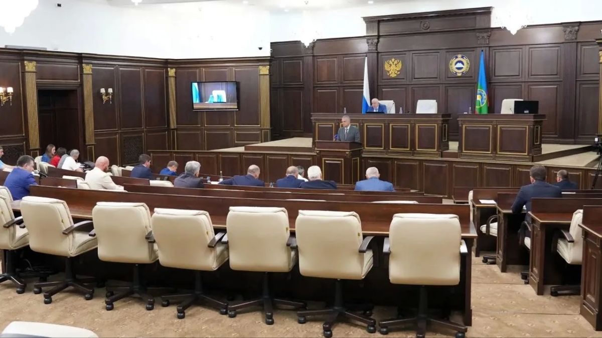 В Народном Собрании КЧР состоялась экстренная 26 сессия VII созыва В Народном Собрании КЧР состоялась экстренная 26 сессия VII созыва