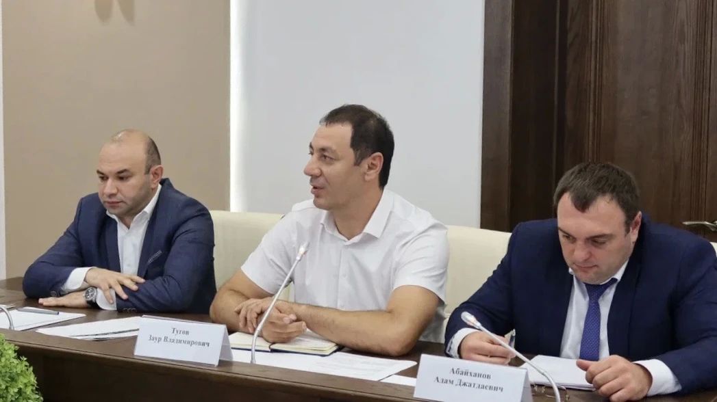 Алексей Баскаев: Провел заседание Комиссии по мобилизации доходов и сокращению объемов недоимки по платежам в бюджет города Черкесска, в ходе которого с коллегами рассмотрели 6 вопросов Алексей Баскаев: Провел заседание Комиссии по мобилизации доходов и сокращению объемов недоимки по платежам в бюджет города Черкесска, в ходе которого с коллегами рассмотрели 6 вопросов