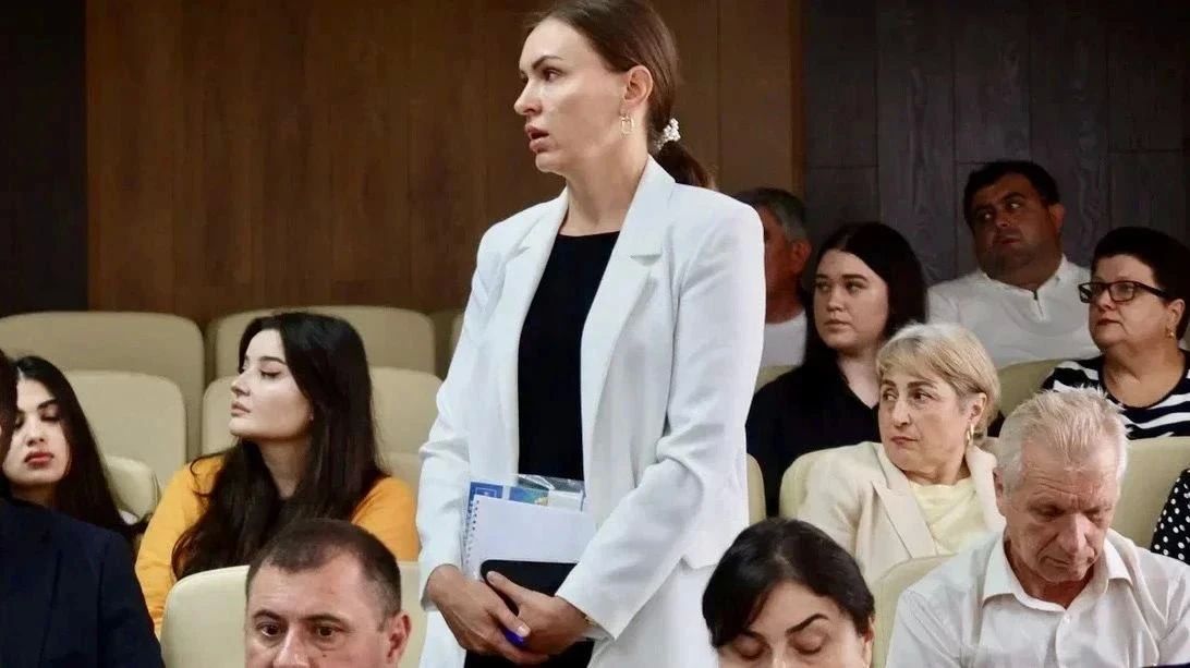 Мэр Черкесска Алексей Баскаев провёл встречу с семьями участников СВО Мэр Черкесска Алексей Баскаев провёл встречу с семьями участников СВО