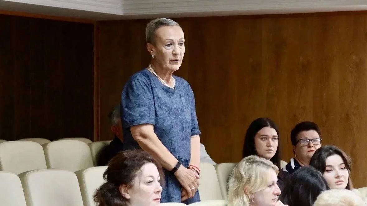 Мэр Черкесска Алексей Баскаев провёл встречу с семьями участников СВО Мэр Черкесска Алексей Баскаев провёл встречу с семьями участников СВО