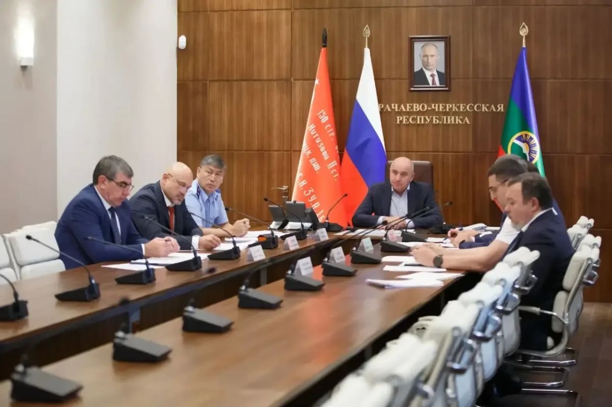 Рашид Темрезов: Добрый день! Сегодня в режиме ВКС принял участие в заседании президиума (штаба) Правительственной комиссии по региональному развитию под председательством Заместителя Председателя Правительства РФ Марата... Рашид Темрезов: Добрый день! Сегодня в режиме ВКС принял участие в заседании президиума (штаба) Правительственной комиссии по региональному развитию под председательством Заместителя Председателя Правительства РФ Марата...