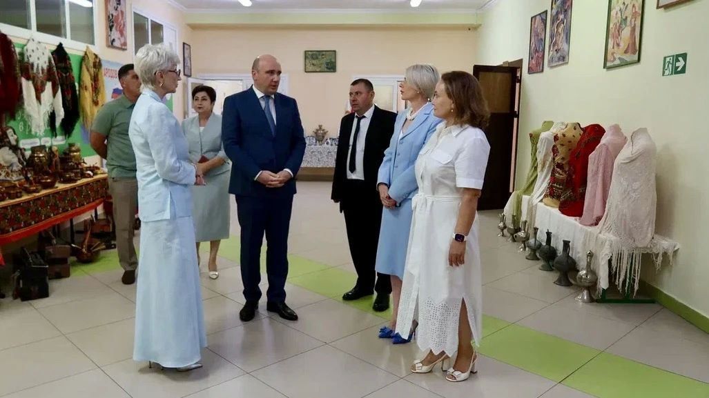 Алексей Баскаев: С большим удовольствием принял участие в традиционной августовской конференции, на которой педагогам Черкесска предстоит принять стратегию развития системы образования в наступающем учебном году, а также... Алексей Баскаев: С большим удовольствием принял участие в традиционной августовской конференции, на которой педагогам Черкесска предстоит принять стратегию развития системы образования в наступающем учебном году, а также...