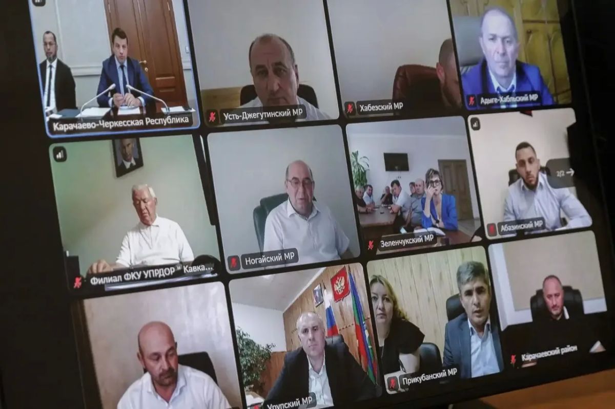 Председатель Правительства Карачаево-Черкесии Мурат Аргунов провел совещание по вопросу ликвидации стихийных мест несанкционированного размещения отходов на территории городских округов и муниципальных районов республики Председатель Правительства Карачаево-Черкесии Мурат Аргунов провел совещание по вопросу ликвидации стихийных мест несанкционированного размещения отходов на территории городских округов и муниципальных районов республики