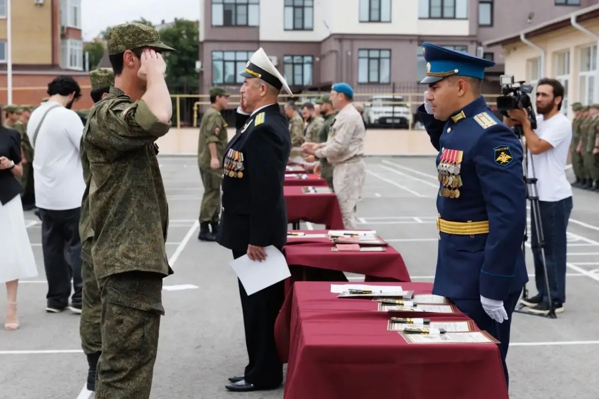 В Военном учебном центре им. К. Боташева при СКГА - первый выпуск! В Военном учебном центре им. К. Боташева при СКГА - первый выпуск!