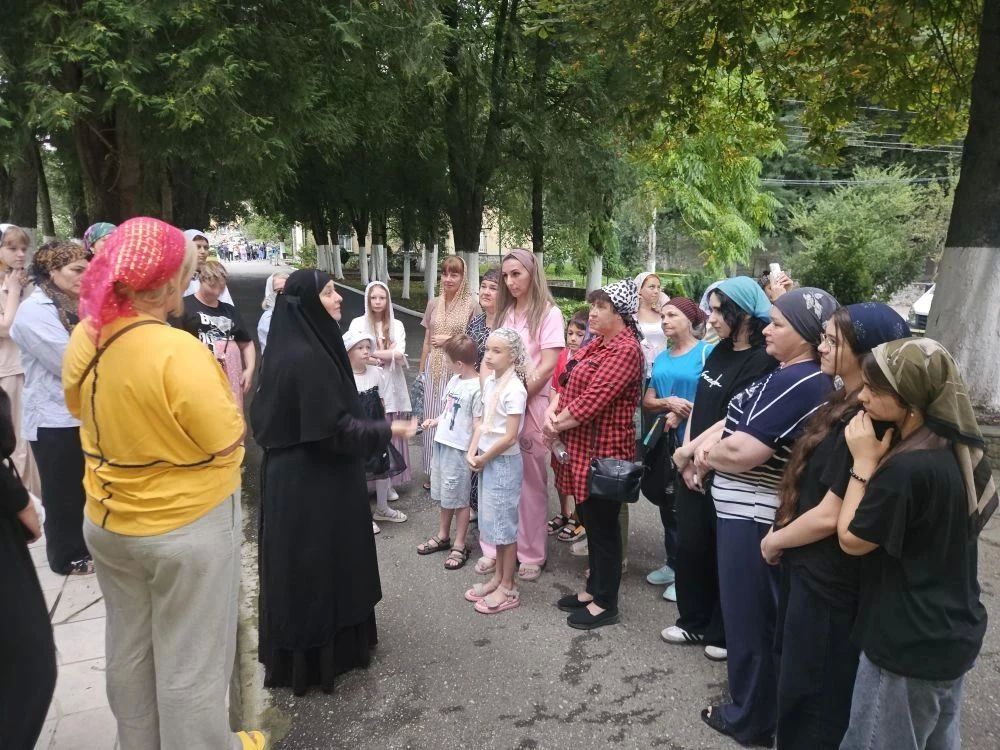 Семьи участников СВО из Карачаево-Черкесии совершили поездку в республику Северная Осетия-Алания Семьи участников СВО из Карачаево-Черкесии совершили поездку в республику Северная Осетия-Алания