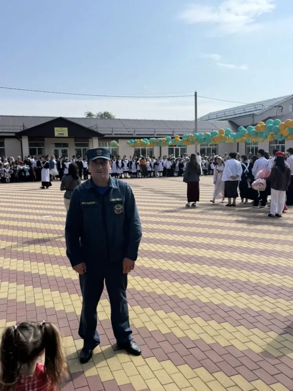 Сотрудники МЧС России задействованы в обеспечении безопасности праздничных мероприятий Сотрудники МЧС России задействованы в обеспечении безопасности праздничных мероприятий
