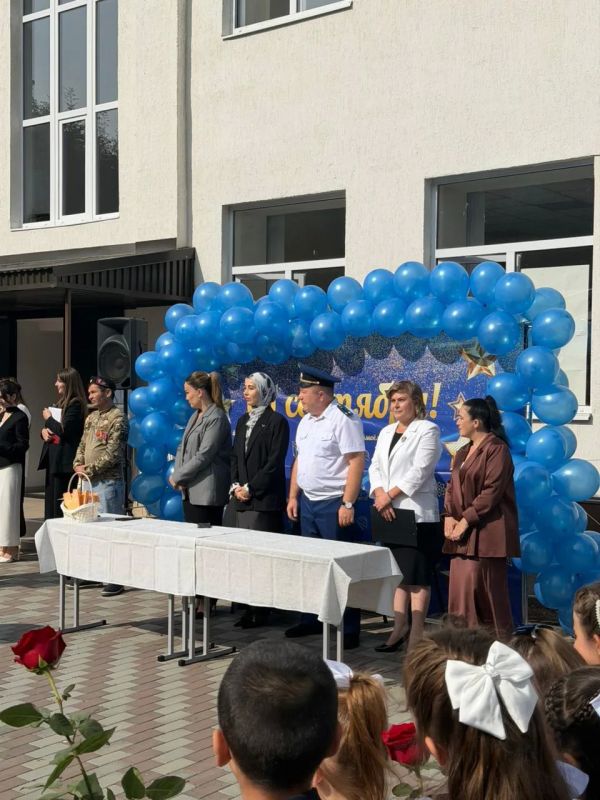 Торжественные школьные мероприятия с участием прокуроров состоялись в городах и районах республики Торжественные школьные мероприятия с участием прокуроров состоялись в городах и районах республики