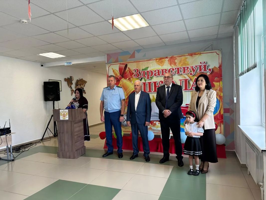 Торжественные школьные мероприятия с участием прокуроров состоялись в городах и районах республики Торжественные школьные мероприятия с участием прокуроров состоялись в городах и районах республики