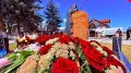 Митинг памяти жертв теракта в школе №1 североосетинского города Беслана прошел в Карачаево-Черкесии в День солидарности в борьбе с терроризмом, сообщил глава республики Рашид Темрезов