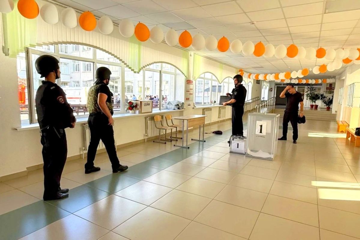 В ХАБЕЗСКОМ РАЙОНЕ ПРОВЕЛИ ТРЕНИРОВКУ С КОМИССИЯМИ ПО ВОПРОСАМ ОБЕСПЕЧЕНИЯ БЕЗОПАСНОСТИ НА ИЗБИРАТЕЛЬНЫХ УЧАСТКАХ В ХАБЕЗСКОМ РАЙОНЕ ПРОВЕЛИ ТРЕНИРОВКУ С КОМИССИЯМИ ПО ВОПРОСАМ ОБЕСПЕЧЕНИЯ БЕЗОПАСНОСТИ НА ИЗБИРАТЕЛЬНЫХ УЧАСТКАХ