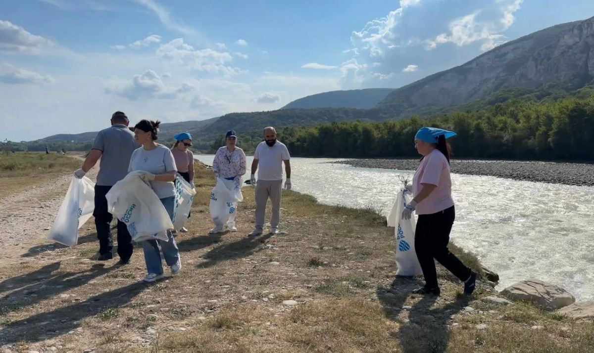 В КЧР провели тысячную в 2026 году акцию «Вода России» В КЧР провели тысячную в 2026 году акцию «Вода России»