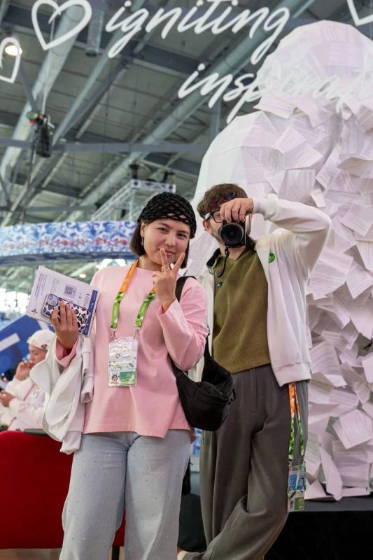 Делегация Карачаево-Черкесии на Международном фестивале молодежи! Делегация Карачаево-Черкесии на Международном фестивале молодежи!