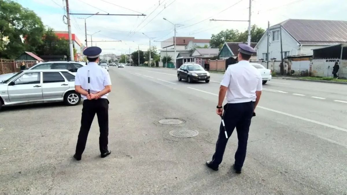 В целях профилактики детского дорожно-транспортного травматизма сотрудники Госавтоинспекции Отдела МВД России по г. Черкесску провели профилактическую акцию «Примерный пешеход!» В целях профилактики детского дорожно-транспортного травматизма сотрудники Госавтоинспекции Отдела МВД России по г. Черкесску провели профилактическую акцию «Примерный пешеход!»