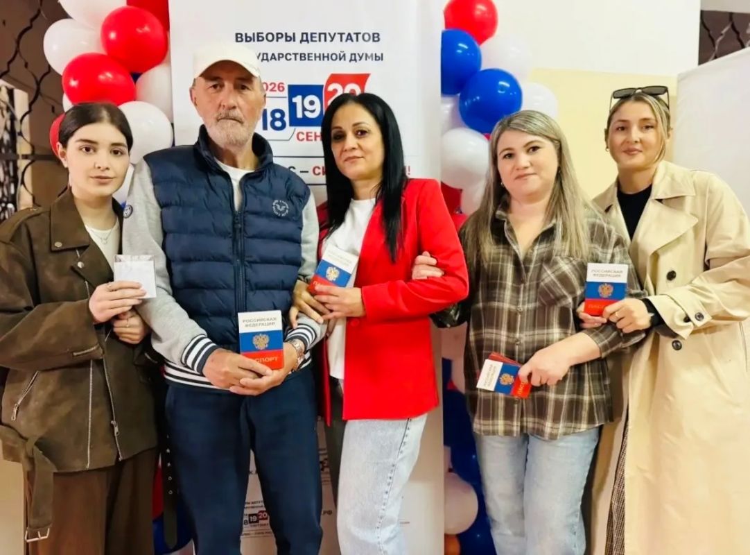 ГОЛОСУЕМ ВСЕЙ СЕМЬЕЙ!. Поход на выборы это хорошая возможность не только выразить свою гражданскую позицию, но и сделать это вместе с самыми близкими ГОЛОСУЕМ ВСЕЙ СЕМЬЕЙ!. Поход на выборы это хорошая возможность не только выразить свою гражданскую позицию, но и сделать это вместе с самыми близкими