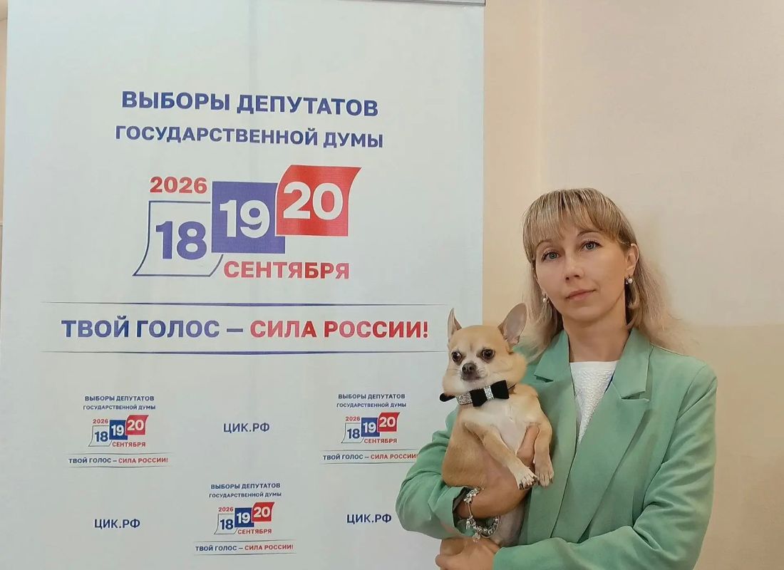 На участковой избирательной комиссии № 38 работает наблюдатель от Общественной палаты КЧР Салащенко Татьяна На участковой избирательной комиссии № 38 работает наблюдатель от Общественной палаты КЧР Салащенко Татьяна