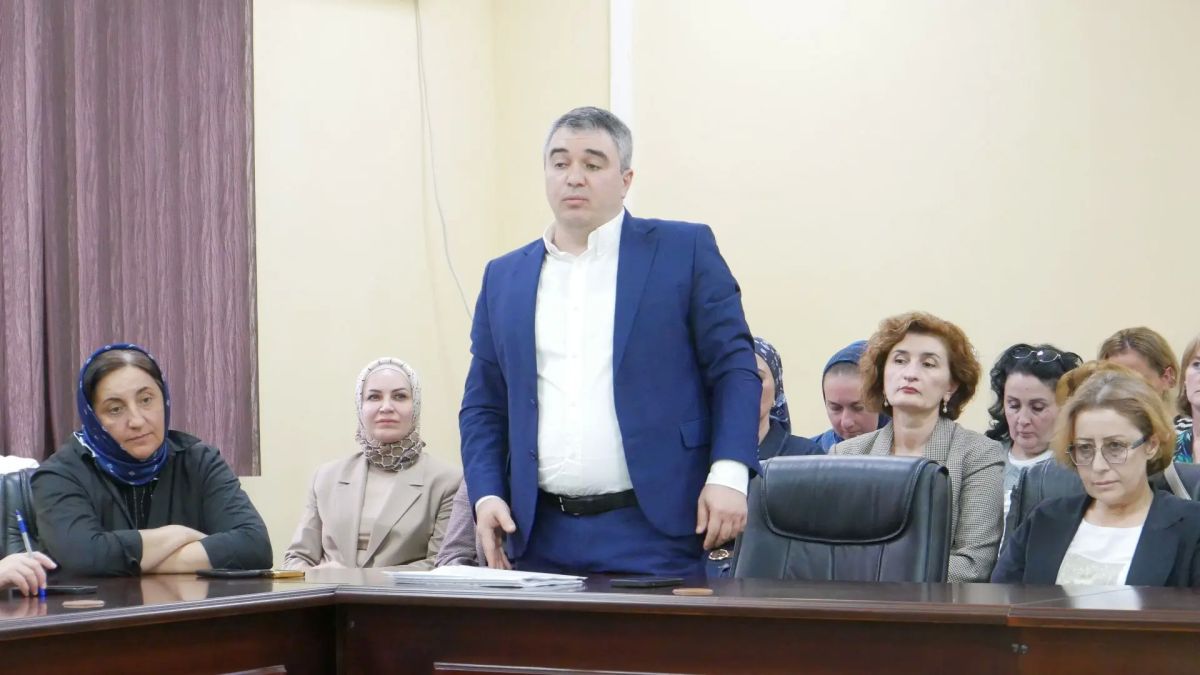 Сотрудники ВНИИ МВД России провели мониторинг общественного мнения в Карачаево-Черкесии Сотрудники ВНИИ МВД России провели мониторинг общественного мнения в Карачаево-Черкесии