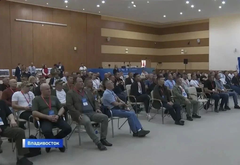 В эти дни во Владивостоке проходят Всероссийские Сборы Ассоциации ветеранов СВО. Более 100 ветеранов СВО со всех регионов страны собрались на одной площадке на территории Дальневосточного федерального университета В эти дни во Владивостоке проходят Всероссийские Сборы Ассоциации ветеранов СВО. Более 100 ветеранов СВО со всех регионов страны собрались на одной площадке на территории Дальневосточного федерального университета