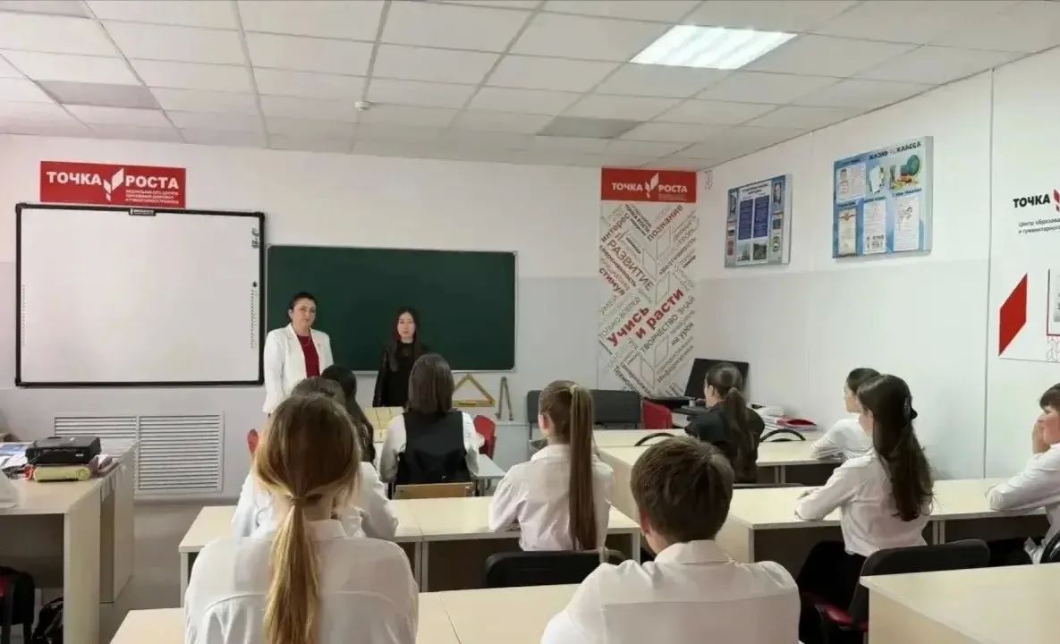Усть-Джегутинская межрайонная прокуратура провела в школе профилактическое мероприятие по кибербезопасности