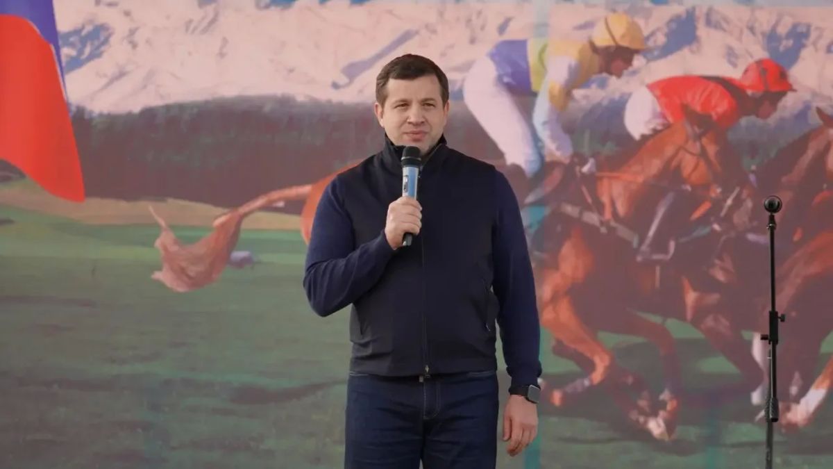 Рашид Темрезов: Сегодня на ипподроме города Усть-Джегуты прошли открытые конноспортивные соревнования, посвящённые памяти депутата Государственной Думы Федерального Собрания Российской Федерации 8-го созыва Джашарбека... Рашид Темрезов: Сегодня на ипподроме города Усть-Джегуты прошли открытые конноспортивные соревнования, посвящённые памяти депутата Государственной Думы Федерального Собрания Российской Федерации 8-го созыва Джашарбека...