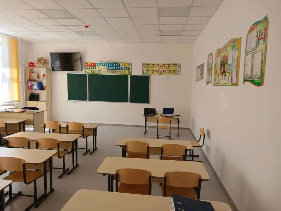 В селе Чапаевское после капремонта открылась школа на 750 учеников В селе Чапаевское после капремонта открылась школа на 750 учеников