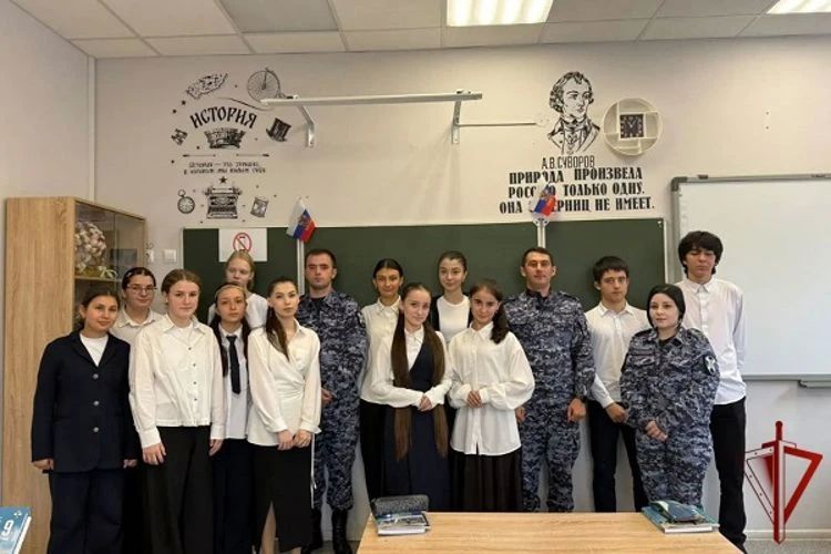 В школе № 5 города Карачаевска состоялся круглый стол, посвящённый Международному дню пожилых людей В школе № 5 города Карачаевска состоялся круглый стол, посвящённый Международному дню пожилых людей