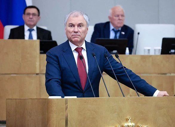 Сегодня состоялось торжественное первое заседание Государственной Думы Федерального Собрания Российской Федерации IX созыва Сегодня состоялось торжественное первое заседание Государственной Думы Федерального Собрания Российской Федерации IX созыва