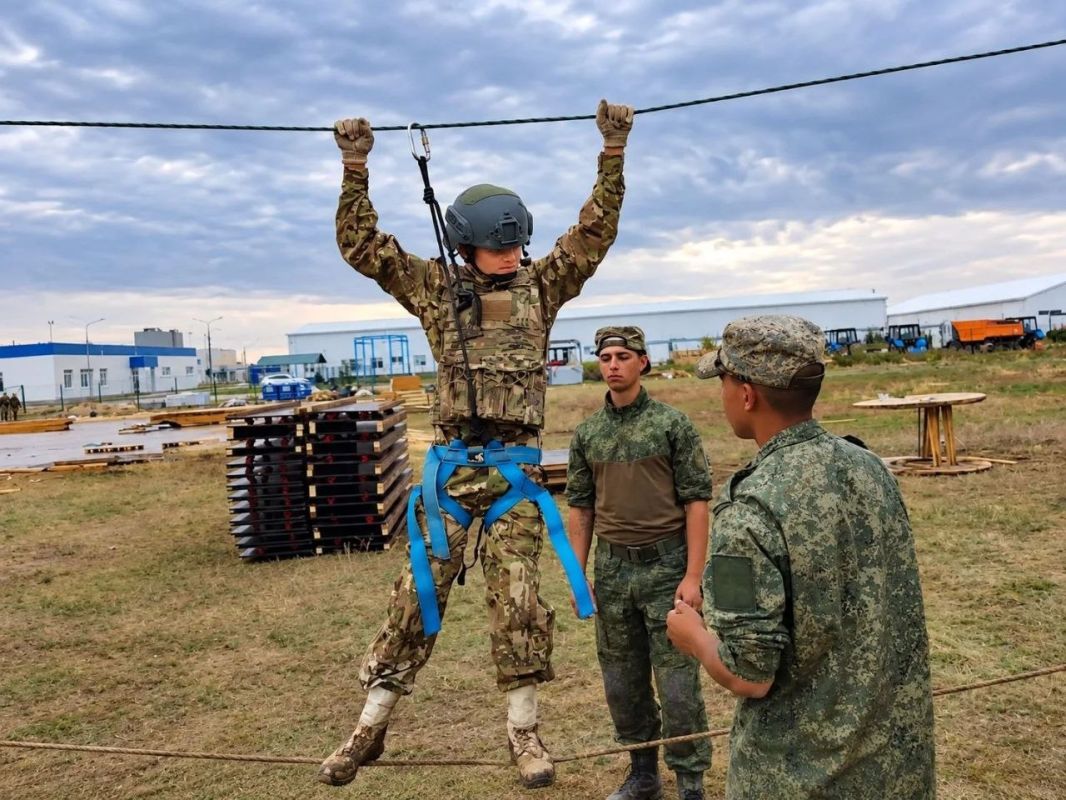 В Волгоградской области завершился финал Всероссийской игры «Семейная зарница» В Волгоградской области завершился финал Всероссийской игры «Семейная зарница»