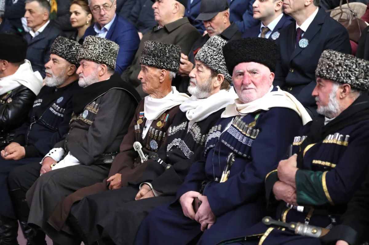 Алексей Баскаев: Сегодня, в Международный день пожилого человека, от имени жителей города, от себя лично искренне благодарю наших старших за бесконечную доброту, мудрость, заботливые руки, заботу и терпение, неоценимый вклад... Алексей Баскаев: Сегодня, в Международный день пожилого человека, от имени жителей города, от себя лично искренне благодарю наших старших за бесконечную доброту, мудрость, заботливые руки, заботу и терпение, неоценимый вклад...