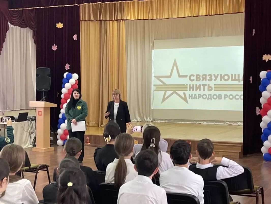 В Центре образования №11 города Черкесска состоялась встреча учащихся с членами Общественной палаты Карачаево-Черкесской Республики В Центре образования №11 города Черкесска состоялась встреча учащихся с членами Общественной палаты Карачаево-Черкесской Республики