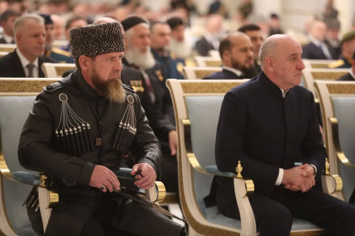 Рашид Темрезов: Вместе с полномочным представителем Президента России в Северо-Кавказском федеральном округе и коллегами — главами регионов округа принял участие в торжественной церемонии вступления в должность Главы... Рашид Темрезов: Вместе с полномочным представителем Президента России в Северо-Кавказском федеральном округе и коллегами — главами регионов округа принял участие в торжественной церемонии вступления в должность Главы...