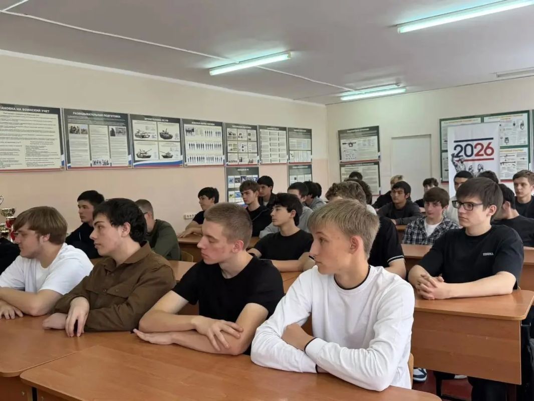 «Штаб волонтеров» КЧР встречает студентов! «Штаб волонтеров» КЧР встречает студентов!