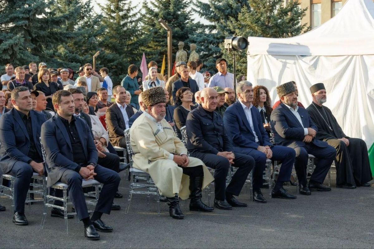 Минувшие выходные ознаменовались рядом ярких и красочных событий Минувшие выходные ознаменовались рядом ярких и красочных событий