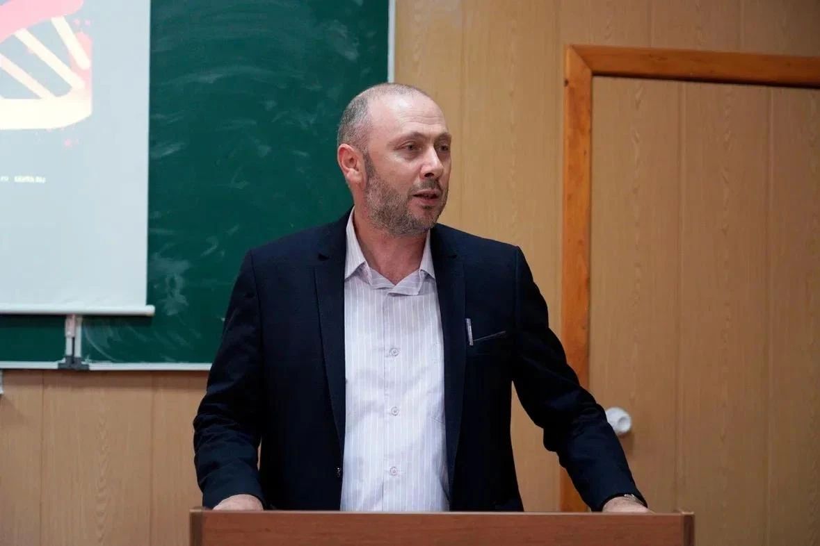 В КЧГУ прошла интеллектуальная игра «Космос и жизнь» В КЧГУ прошла интеллектуальная игра «Космос и жизнь»