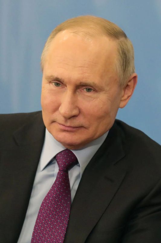 Президент России Владимир Путин поприветствовал финалистов, участников и организаторов церемонии вручения премии «ШУМ» в сфере медиа, отметив важность приверженности принципам журналистской этики, бережного отношения к...