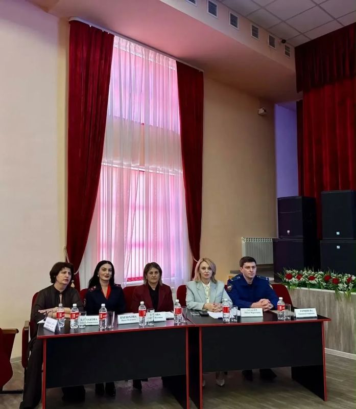 С участием прокуратуры республики состоялся семинар по проведению воспитательной работе в образовательных организациях