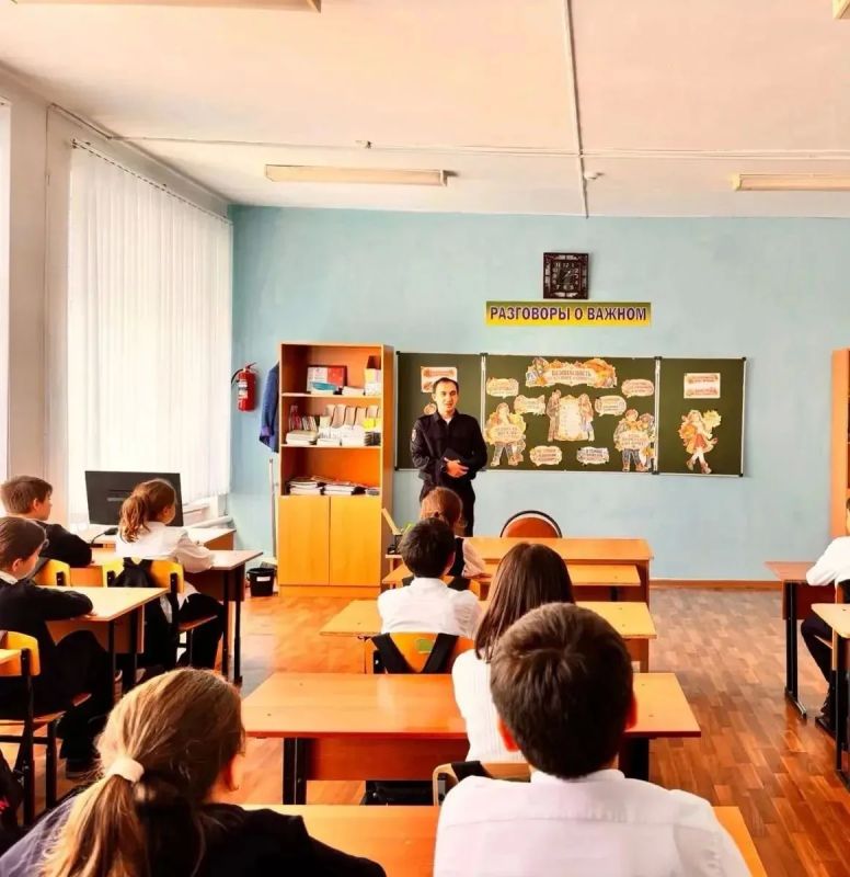 В рамках социальной компании «Кавказ за безопасные дороги», особое внимание уделяется профилактике детского дорожно-транспортного травматизма В рамках социальной компании «Кавказ за безопасные дороги», особое внимание уделяется профилактике детского дорожно-транспортного травматизма