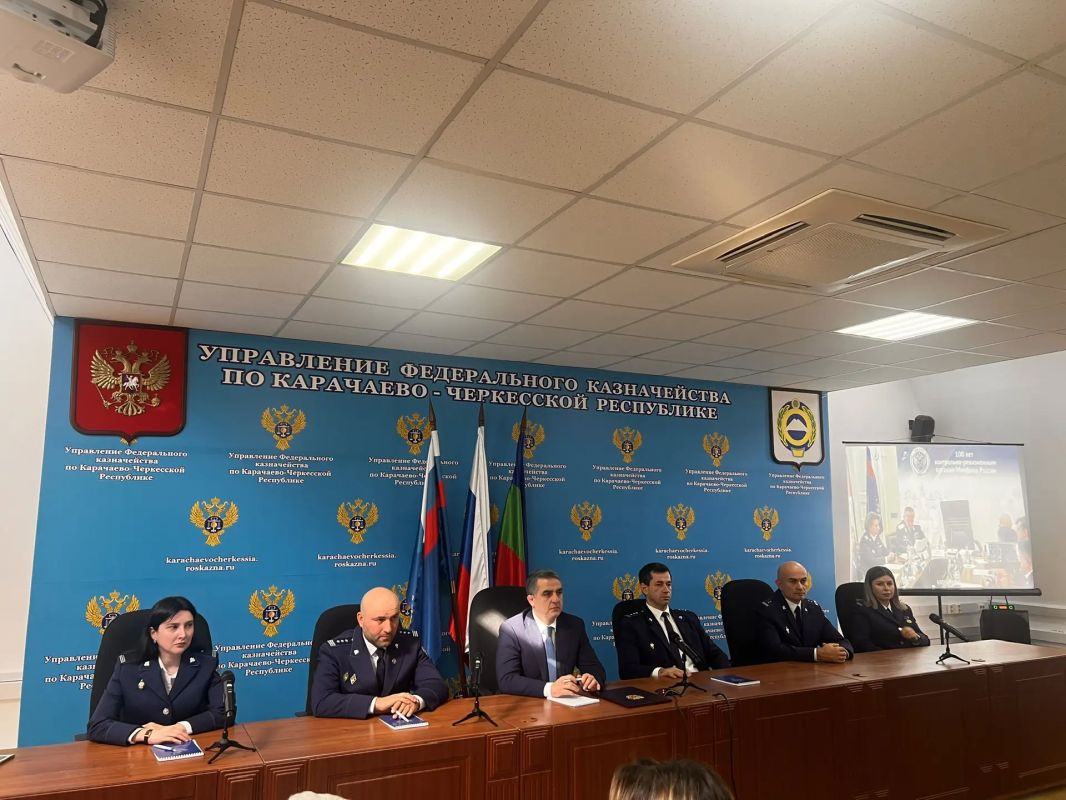 Руководитель Управления Федерального казначейства по Карачаево-Черкесской Республике Науруз Лепшоков и его заместители приняли участие в совещании, прошедшем в формате видеоконференцсвязи под председательством руководителя...