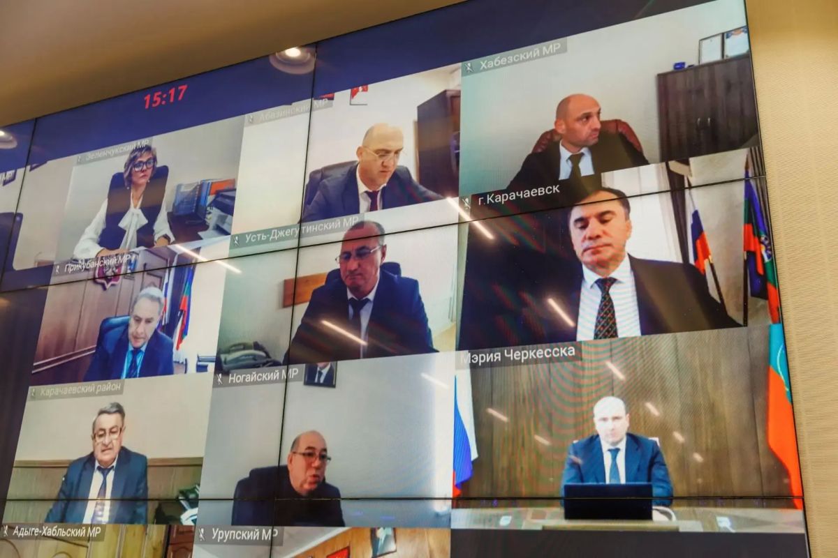 Рашид Темрезов: Провел заседание антитеррористической комиссии в Карачаево-Черкесской Республике с участием глав муниципальных районов Рашид Темрезов: Провел заседание антитеррористической комиссии в Карачаево-Черкесской Республике с участием глав муниципальных районов